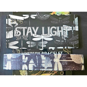 ZOX "STAY LIGHT" #1700 Emerging Light INTERACTIVE GLOWING COLLECTIBLE WRISTBAND